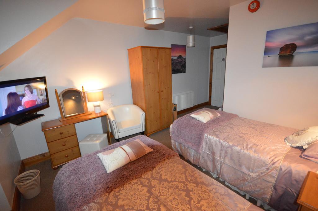 Crockatinney Guest House Ballintoy Oda fotoğraf